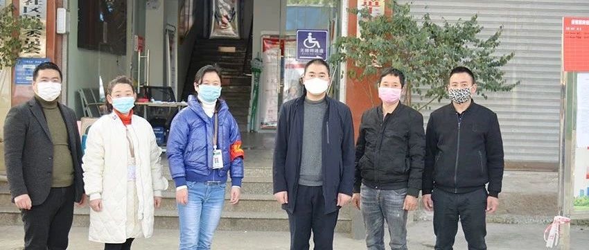 共克時(shí)艱<div   id=